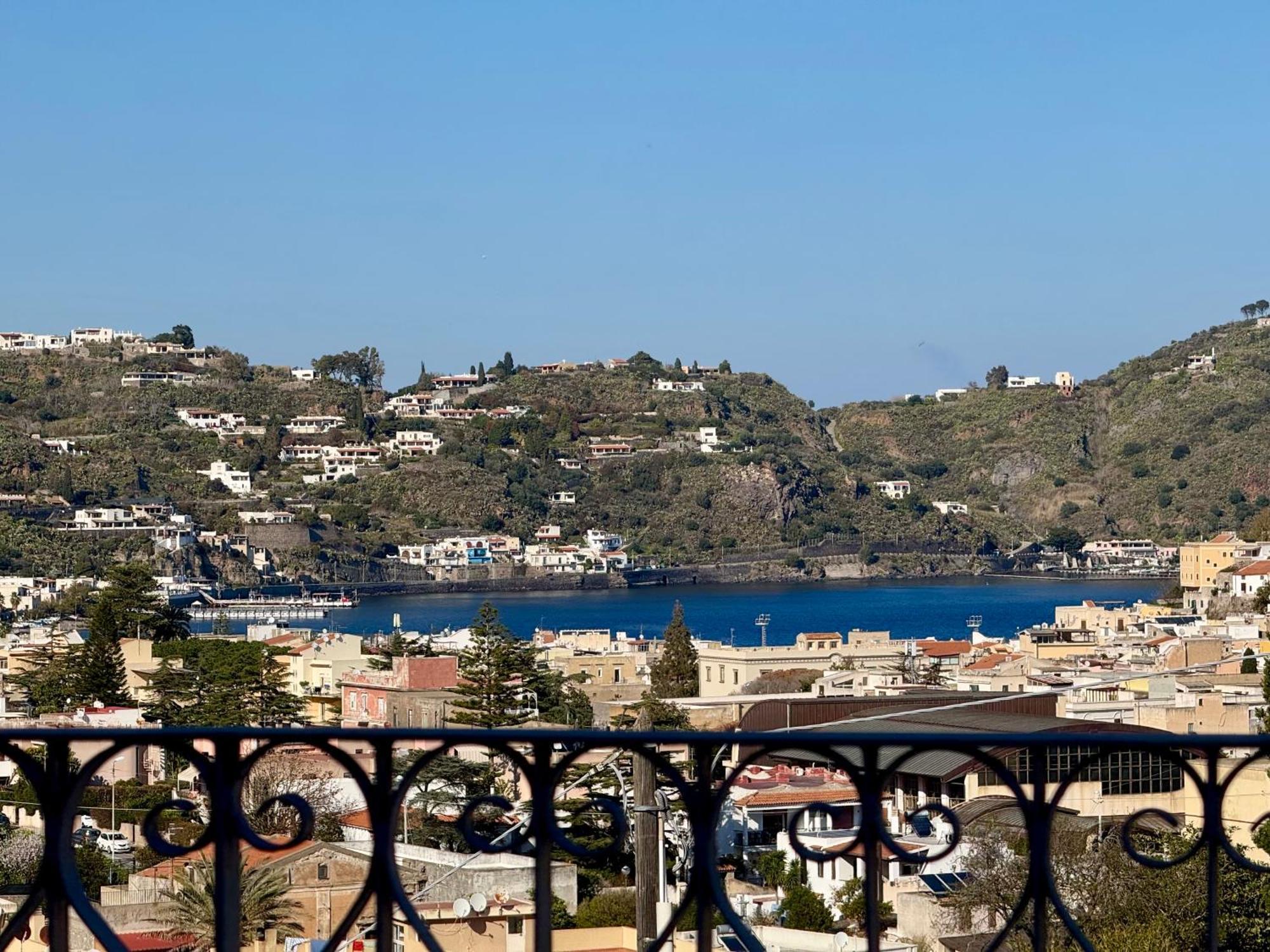 Taliaka B & B Lipari  Luaran gambar